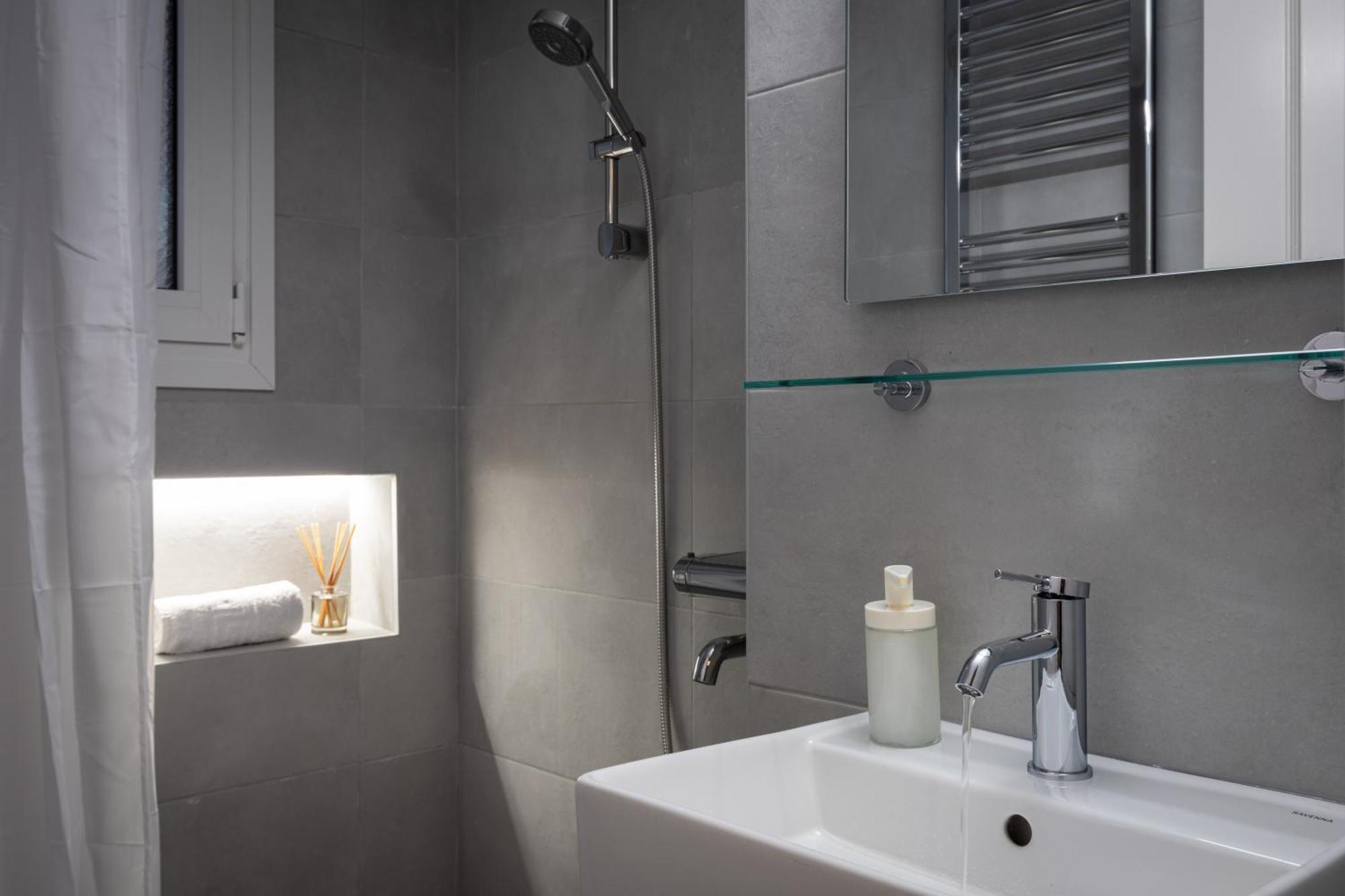 Homely Apt In Neapoli, Exarcheia Атина Екстериор снимка